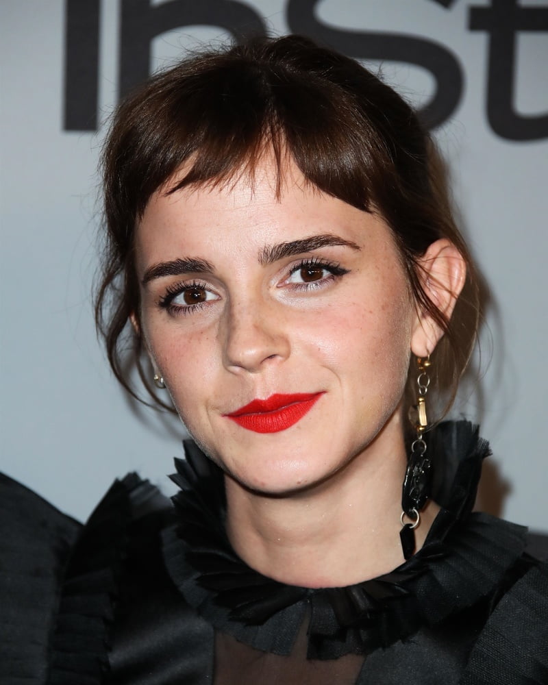 cg2yWIbO Emma Watson 1 96.jpg